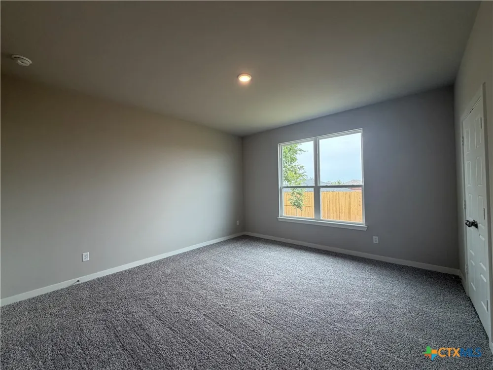 506 University Avenue Troy, TX 76579