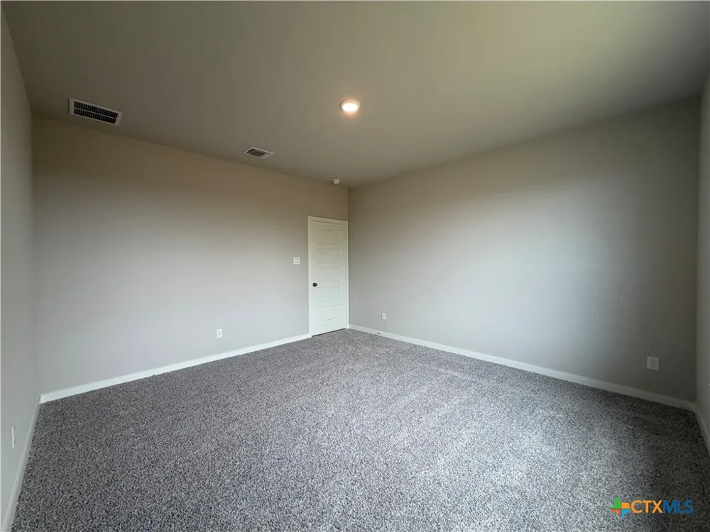 506 University Avenue Troy, TX 76579