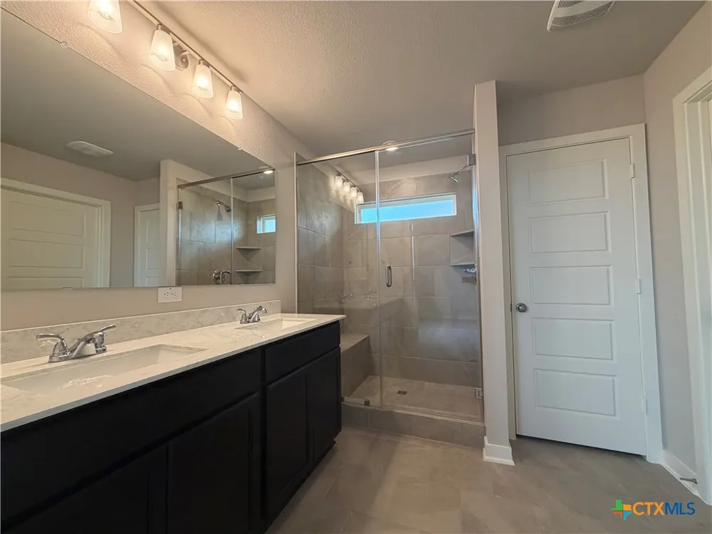 506 University Avenue Troy, TX 76579