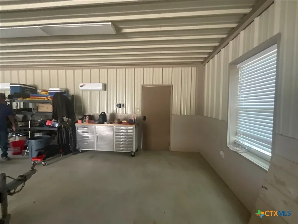 17377 Hwy 87 Nursery, TX 77976