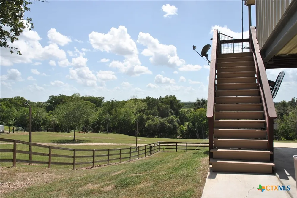 17377 Hwy 87 Nursery, TX 77976