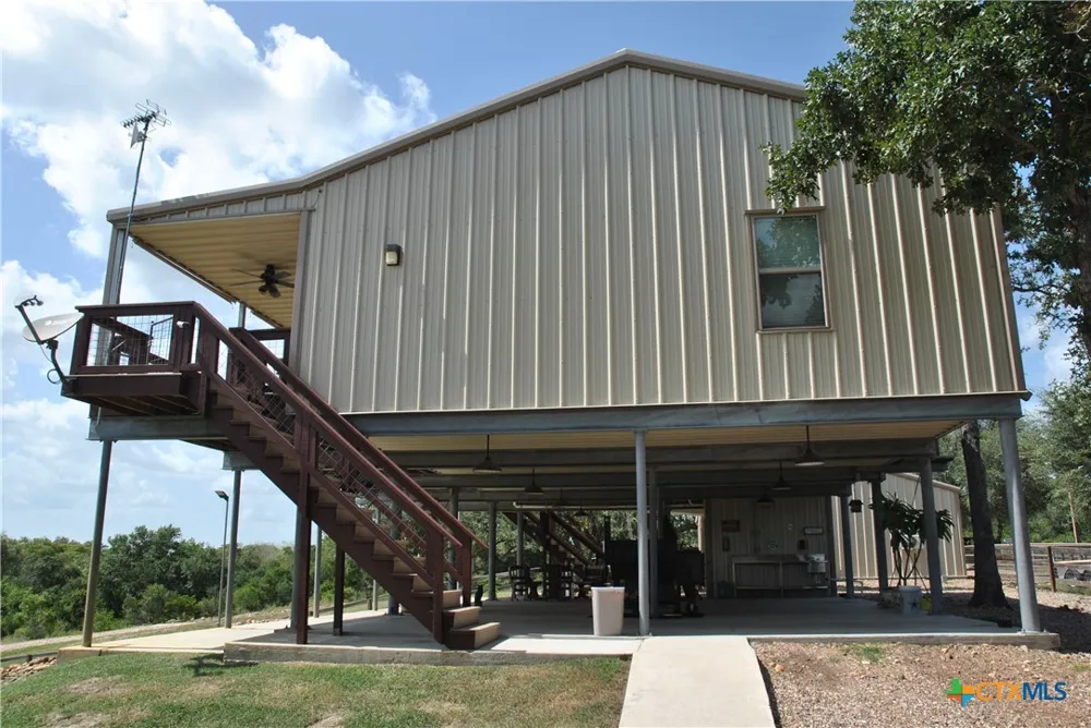 17377 Hwy 87 Nursery, TX 77976