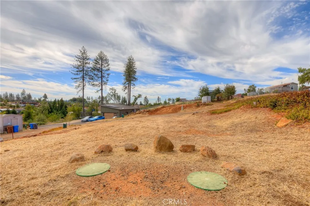 1221 Lurena Paradise, CA 95969