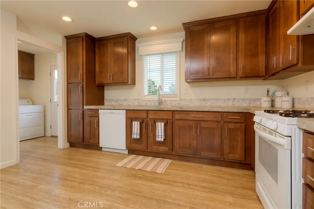 1221 Lurena Paradise, CA 95969