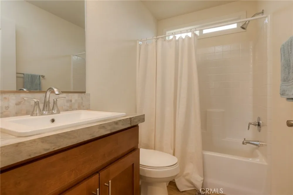 1221 Lurena Paradise, CA 95969