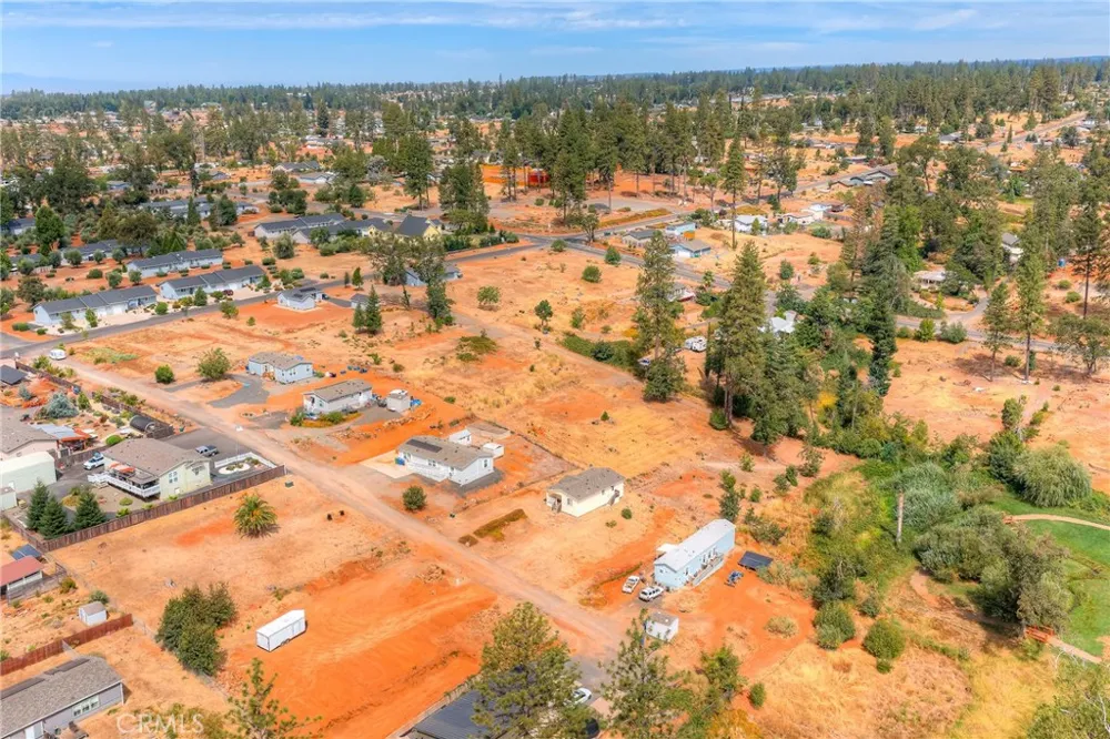 1221 Lurena Paradise, CA 95969