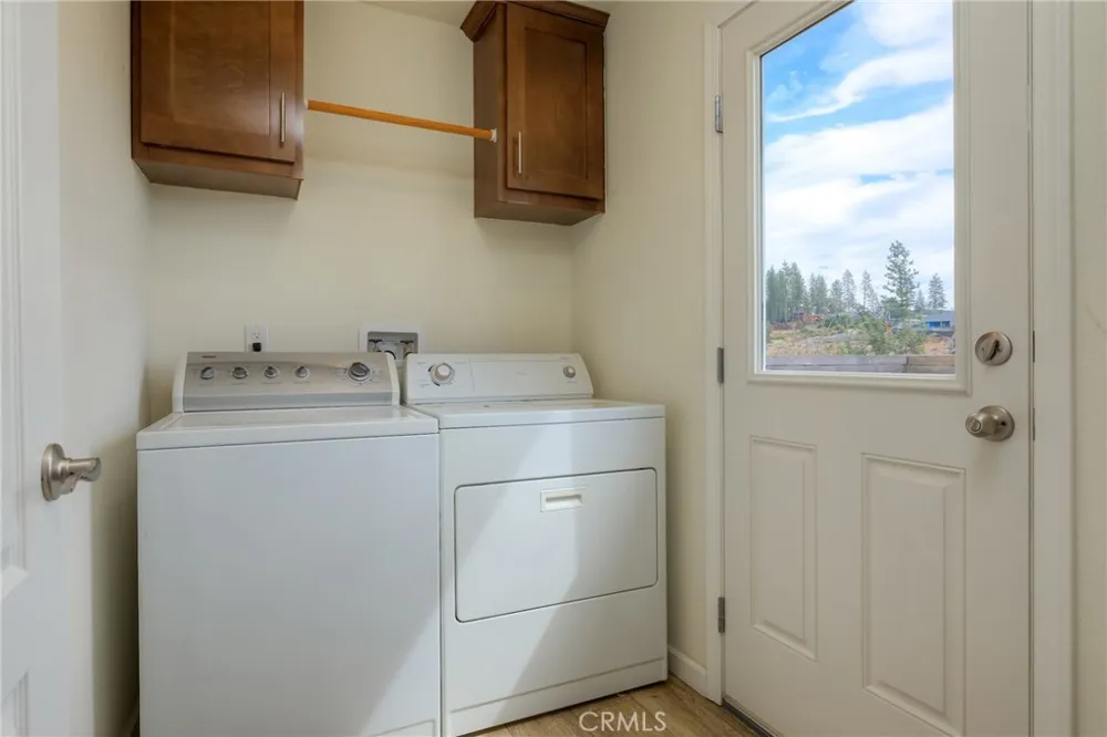 1221 Lurena Paradise, CA 95969