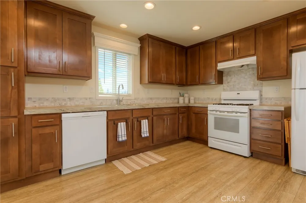1221 Lurena Paradise, CA 95969