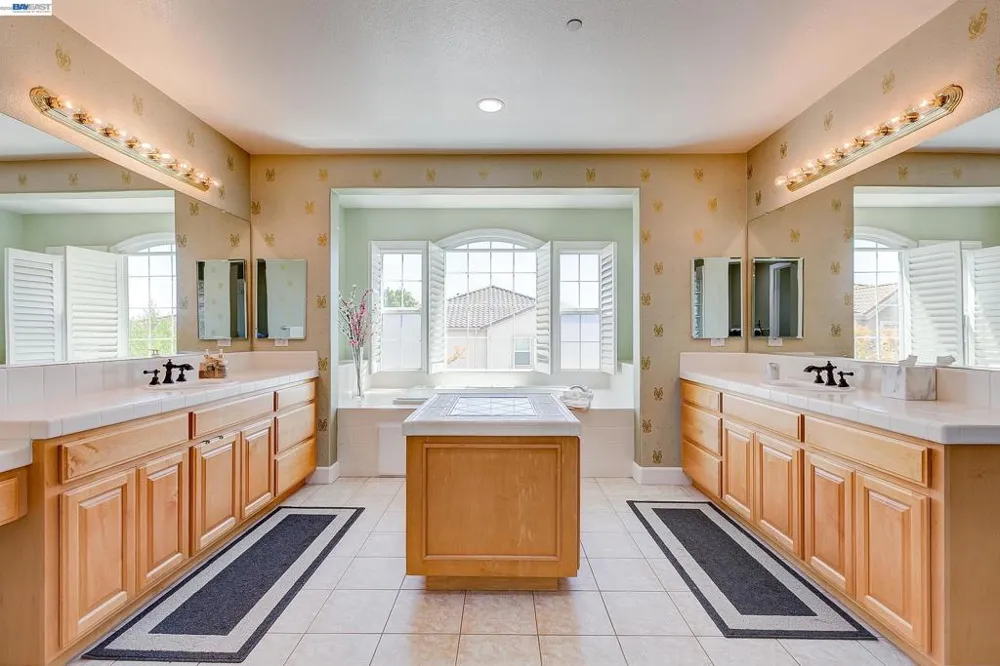 4951 GRAYHAWK CT Dublin, CA 94568