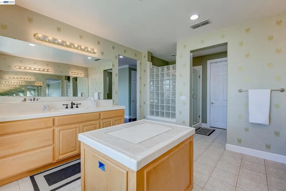 4951 GRAYHAWK CT Dublin, CA 94568