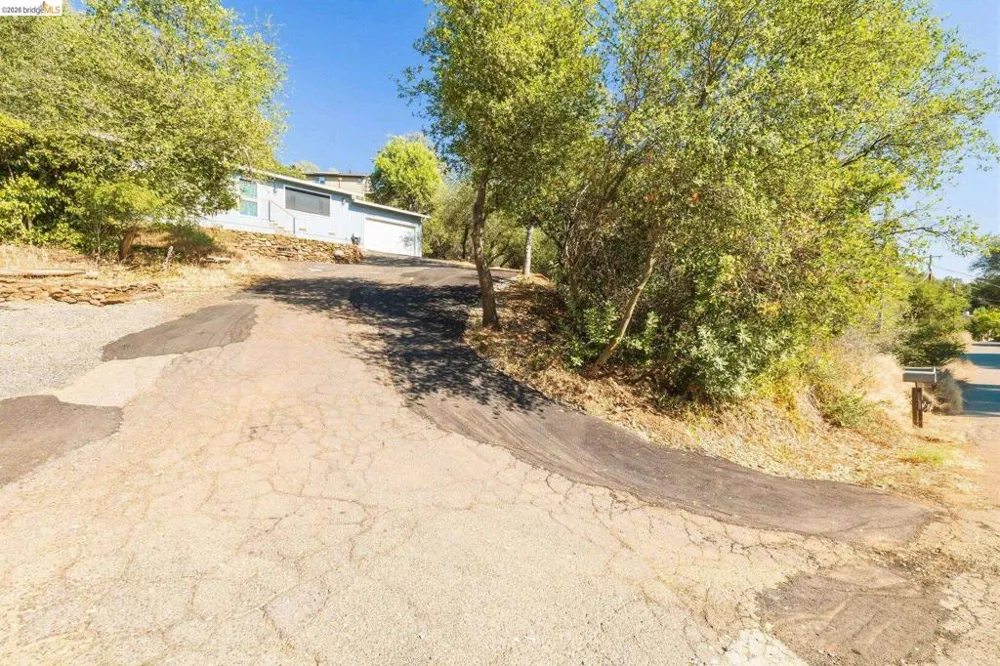 18955 North Dr Jamestown, CA 95327