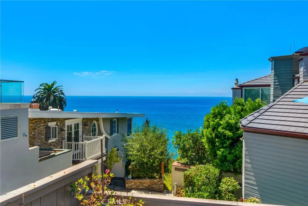 31731 Seacove Laguna Beach, CA 92651