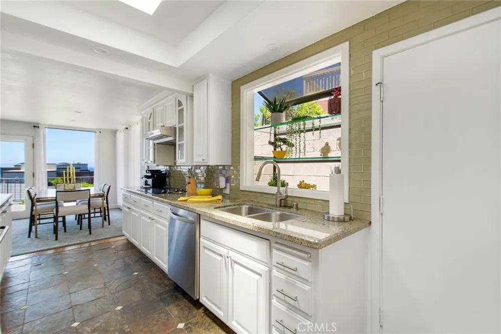 31731 Seacove Laguna Beach, CA 92651