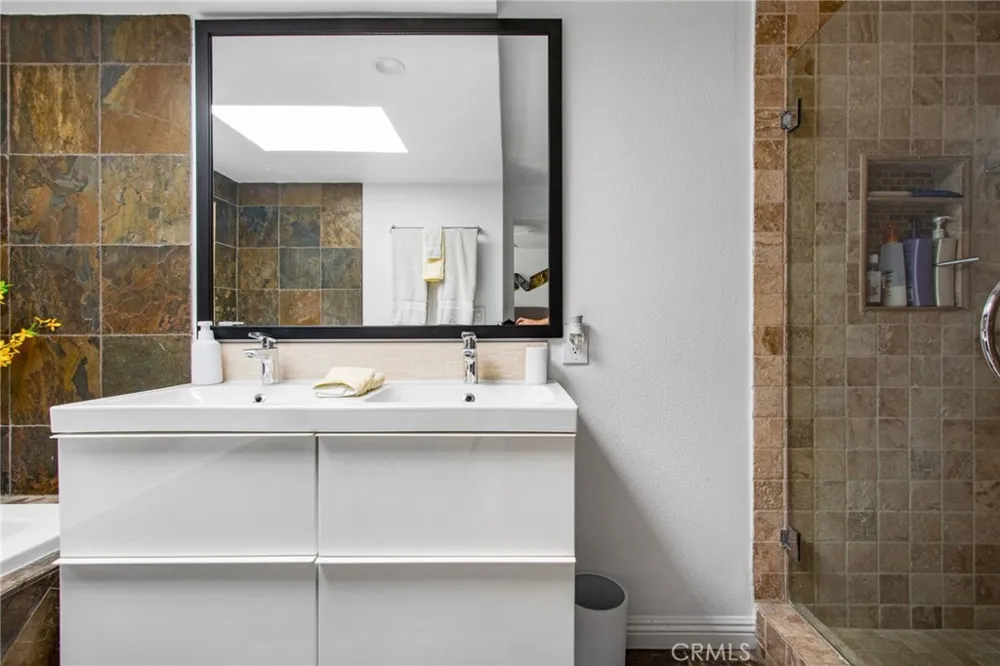 31731 Seacove Laguna Beach, CA 92651