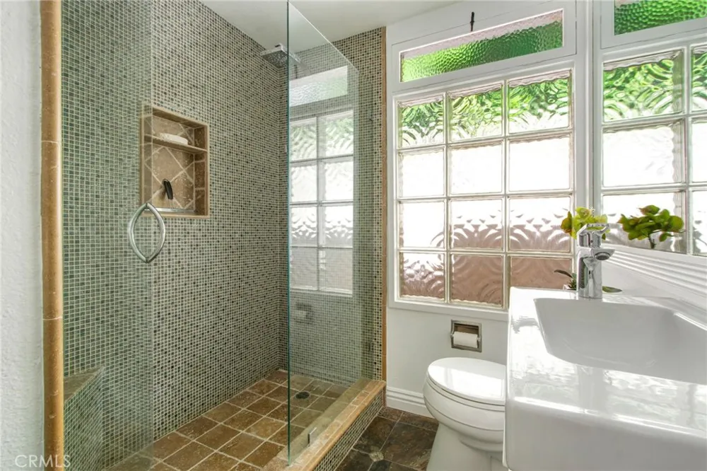 31731 Seacove Laguna Beach, CA 92651