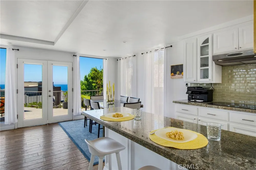 31731 Seacove Laguna Beach, CA 92651