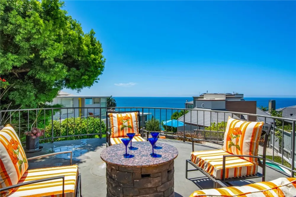 31731 Seacove Laguna Beach, CA 92651