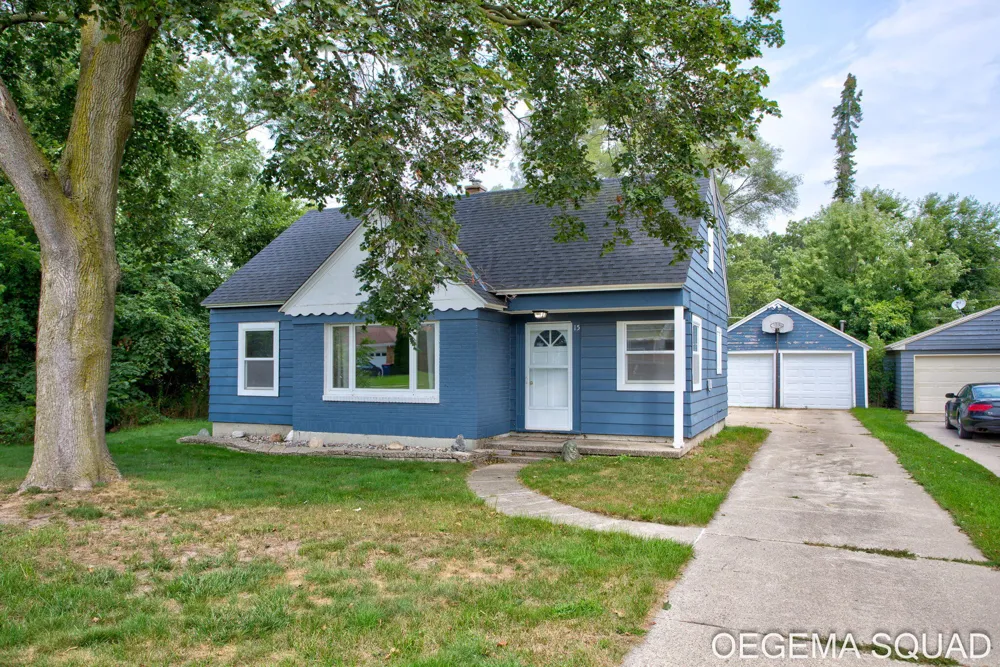 15 E 35th Street Holland, MI 49423