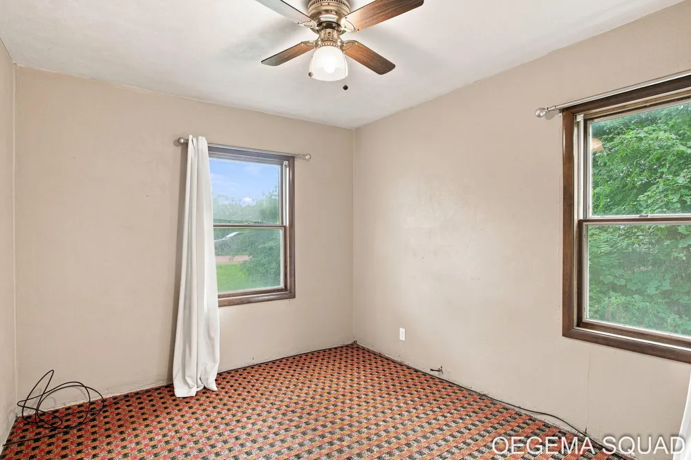 15 E 35th Street Holland, MI 49423