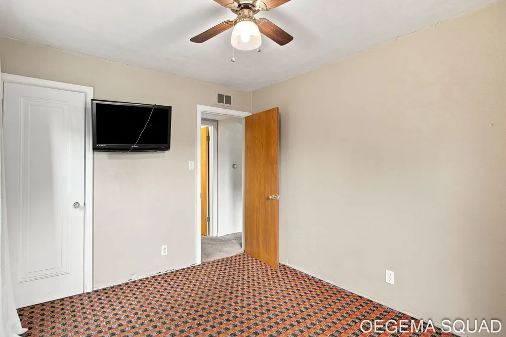 15 E 35th Street Holland, MI 49423