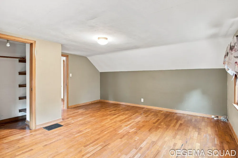 15 E 35th Street Holland, MI 49423
