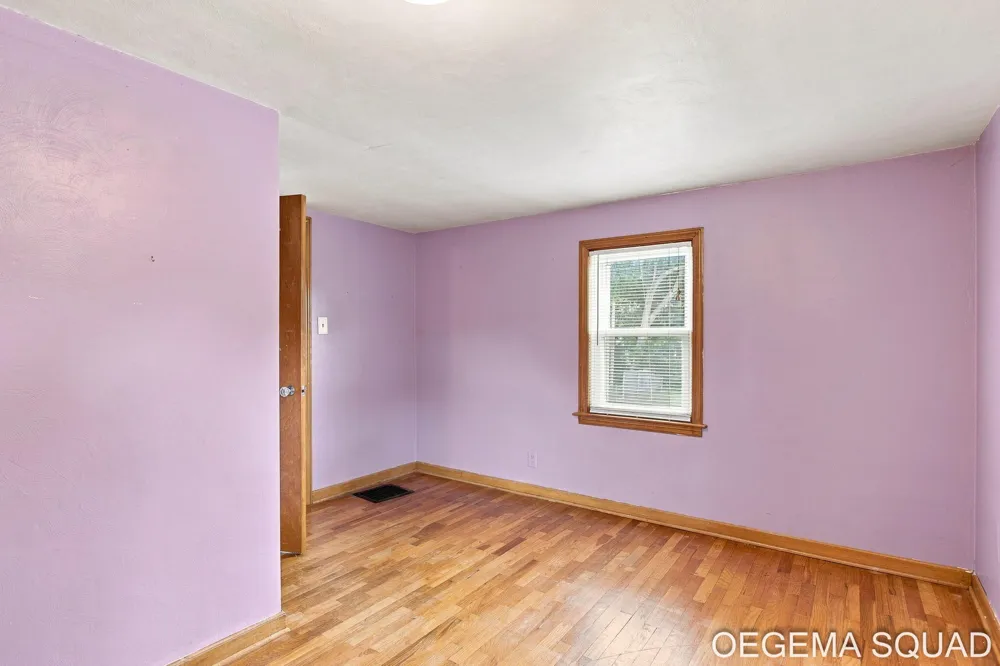 15 E 35th Street Holland, MI 49423