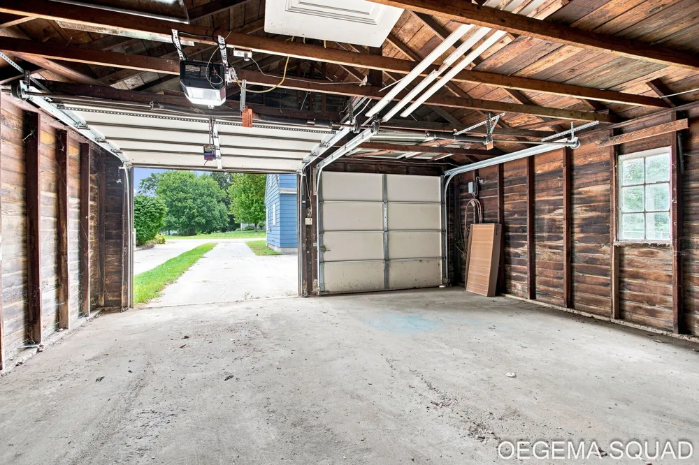15 E 35th Street Holland, MI 49423