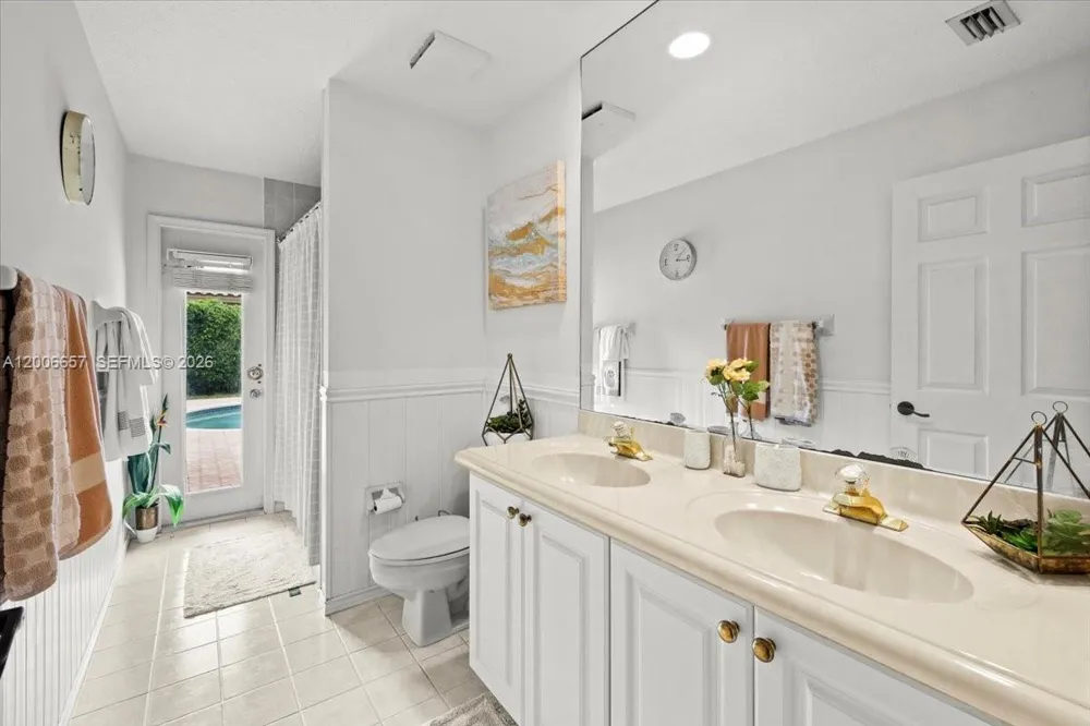 10912 NW 2nd St Plantation, FL 33324