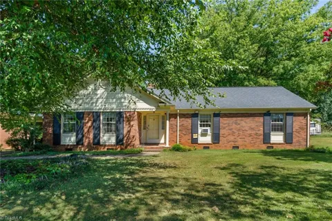 233 Maxwell Drive