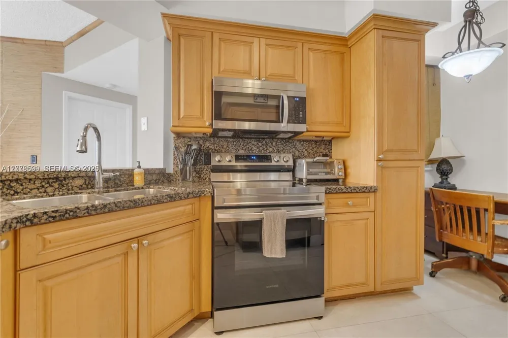 3235 NE 184th St #11103 Aventura, FL 33160