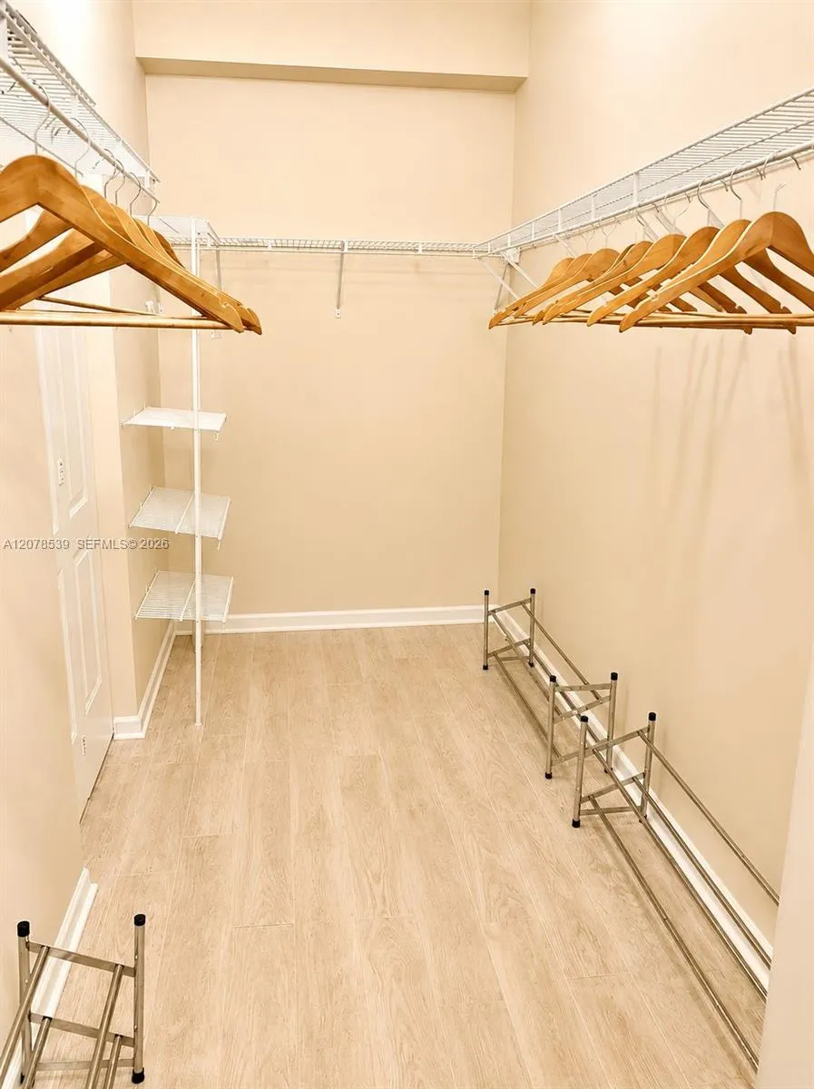 3235 NE 184th St #11103 Aventura, FL 33160