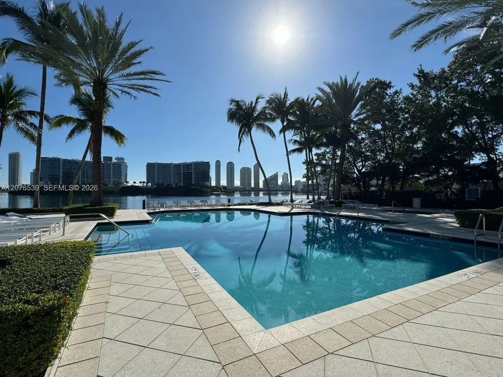 3235 NE 184th St #11103 Aventura, FL 33160