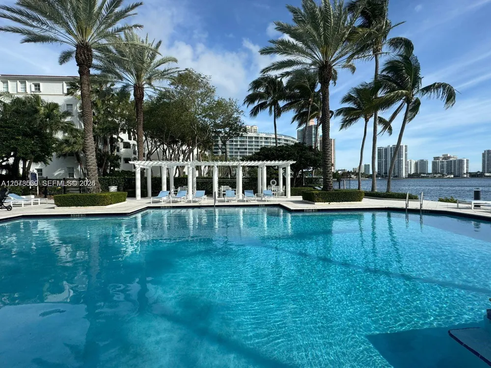 3235 NE 184th St #11103 Aventura, FL 33160