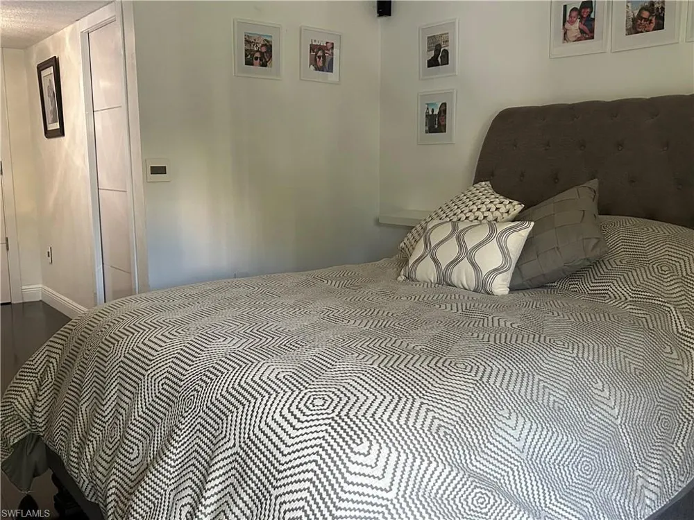 4250 Steamboat BEND #206 Fort Myers, FL 33919
