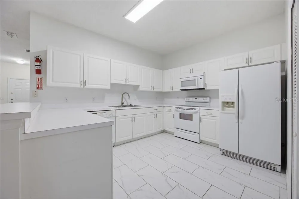 3166 SUN LAKE COURT #B Kissimmee, FL 34747