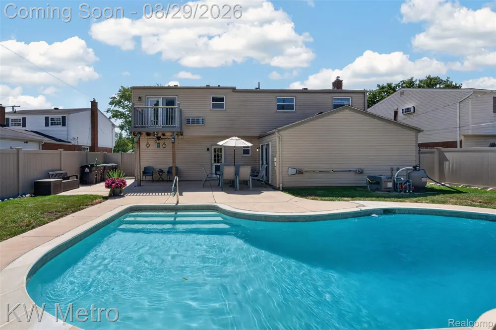 9312 Elaine Court Taylor City, MI 48180