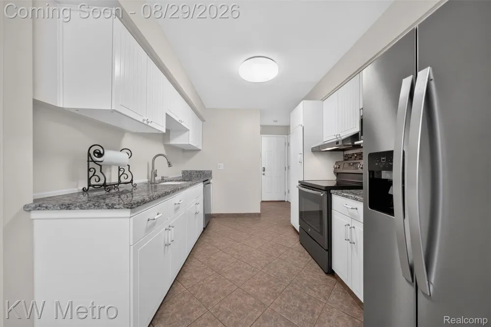 9312 Elaine Court Taylor City, MI 48180