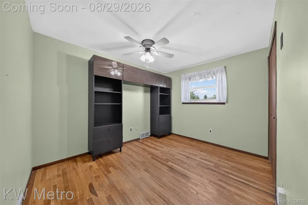 9312 Elaine Court Taylor City, MI 48180