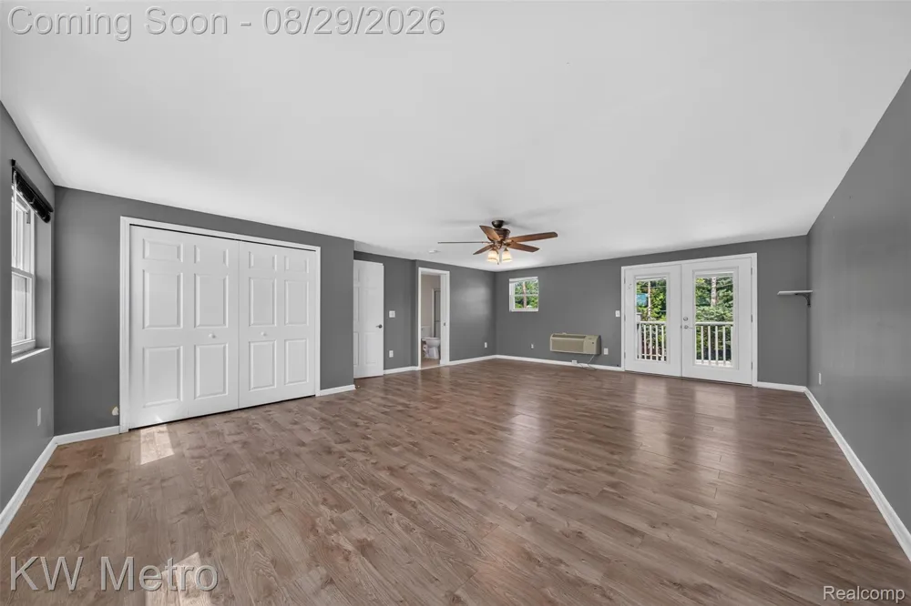 9312 Elaine Court Taylor City, MI 48180