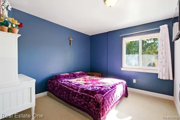 23031 Colgate Street Farmington Hills City, MI 48336