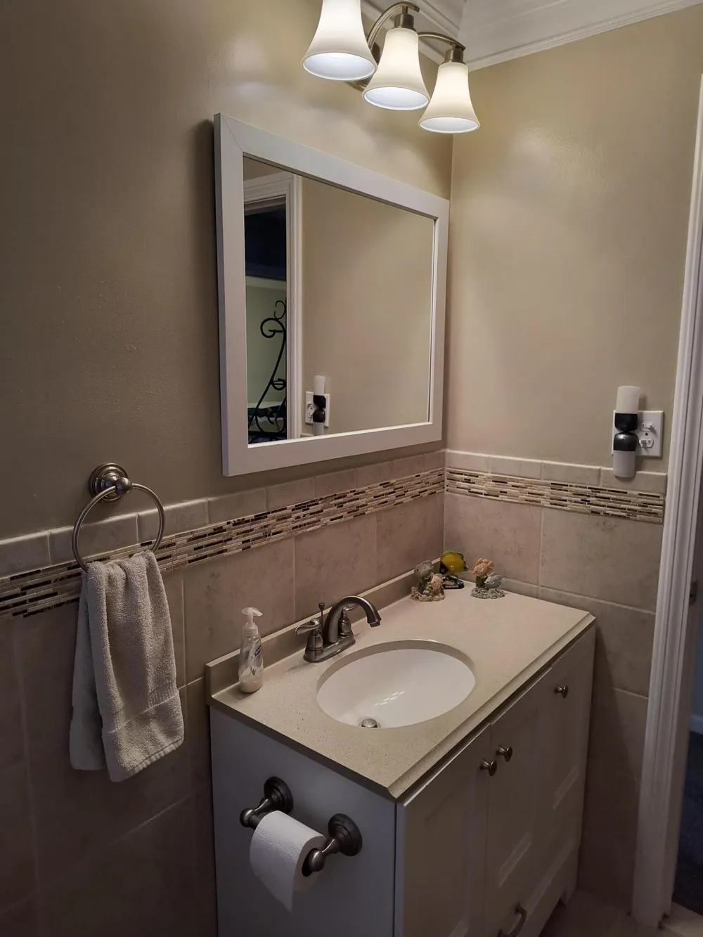 24252 Johnston Avenue Eastpointe City, MI 48021