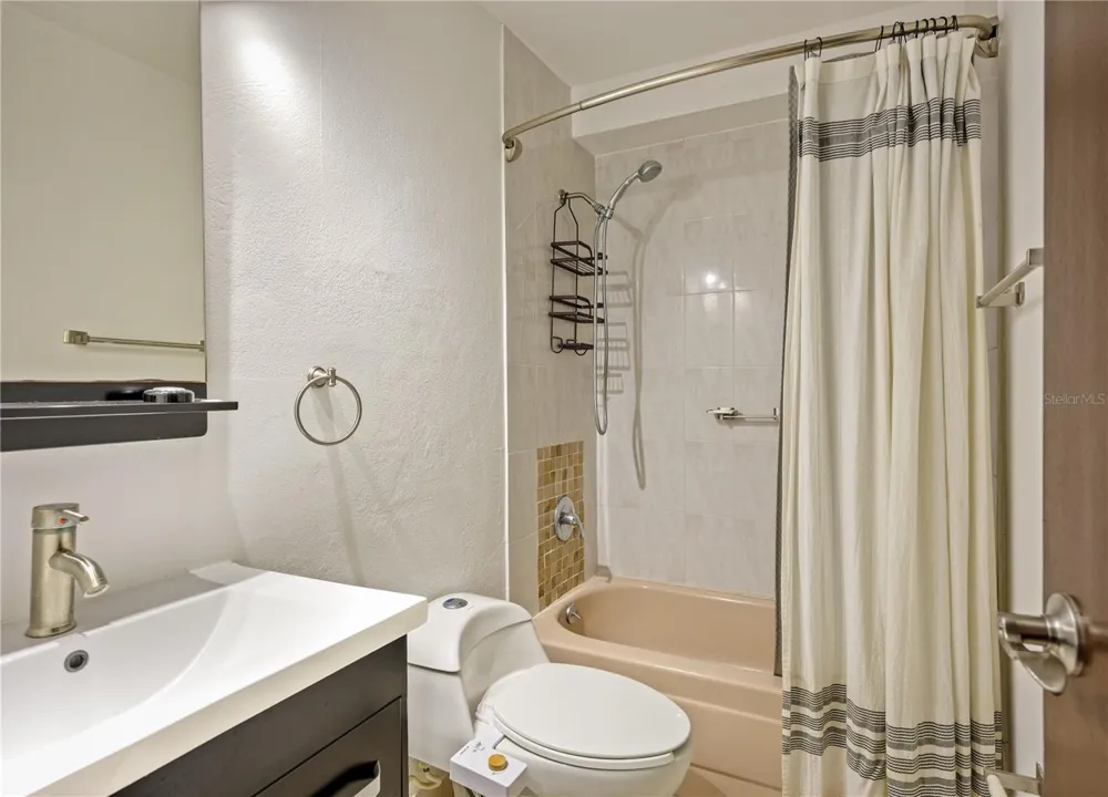 3001 ISLA VERDE #2205 Carolina, PR 00979