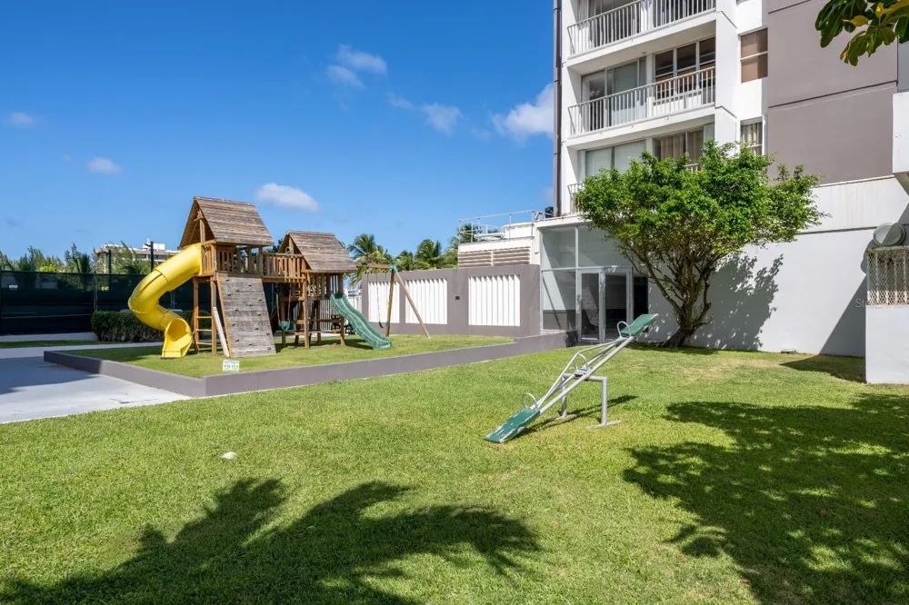 3001 ISLA VERDE #2205 Carolina, PR 00979