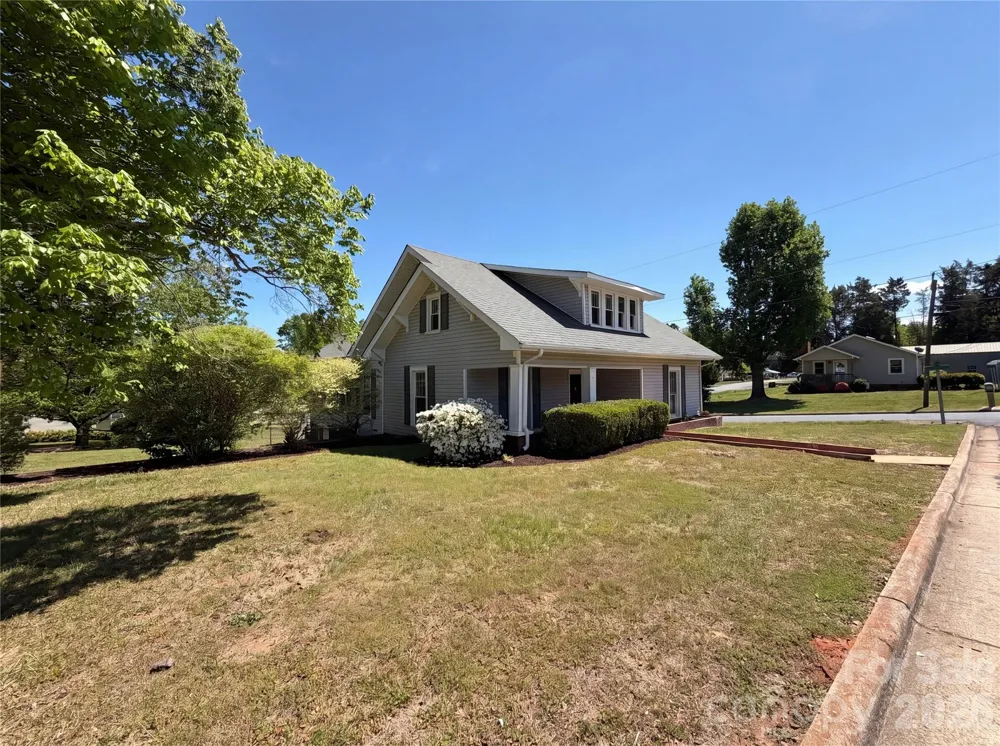 215 S Ferry Road New London, NC 28127