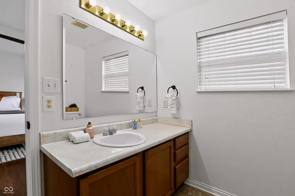 3025 Armory Drive Indianapolis, IN 46208