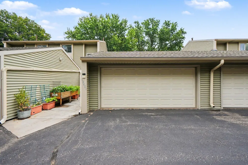 12481 Drake Street NW Coon Rapids, MN 55448
