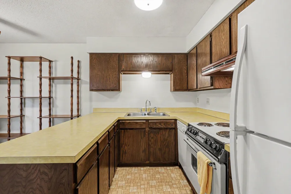 12481 Drake Street NW Coon Rapids, MN 55448