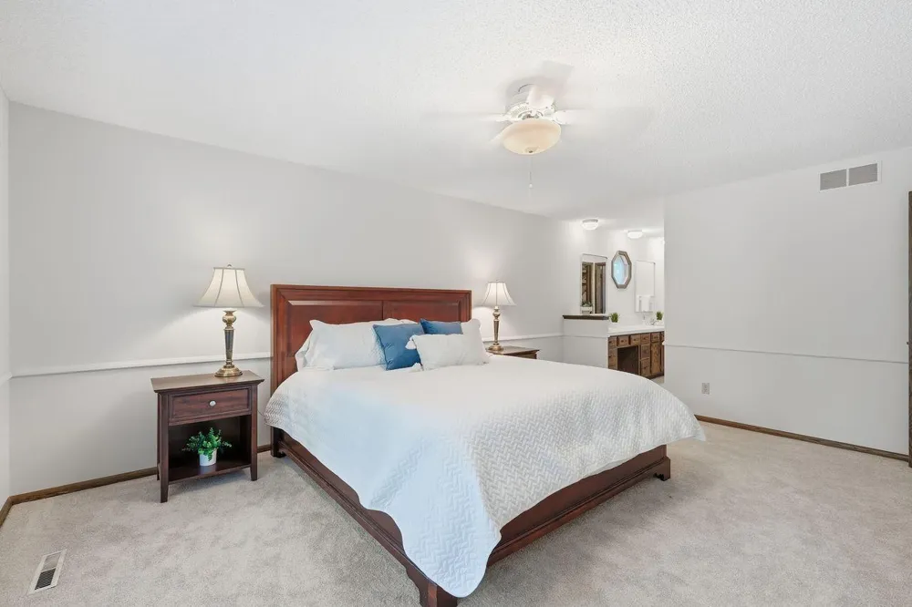 7885 Lower 139th Court Apple Valley, MN 55124