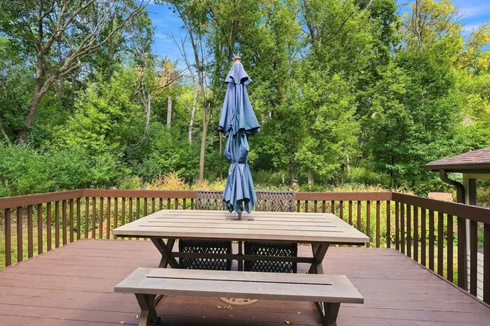 7885 Lower 139th Court Apple Valley, MN 55124