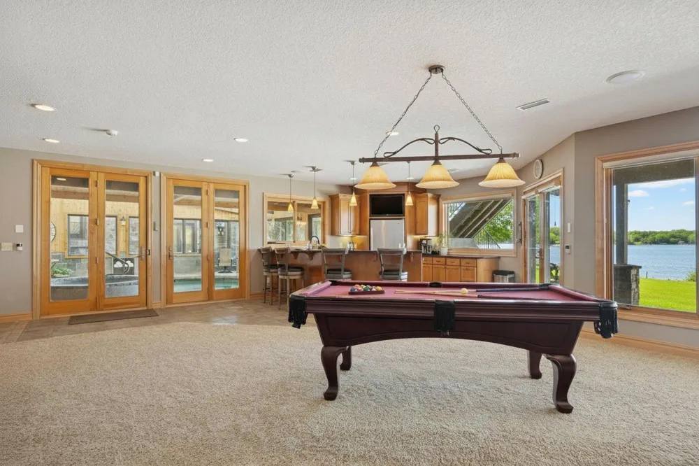 22620 Hayward Avenue Forest Lake, MN 55025
